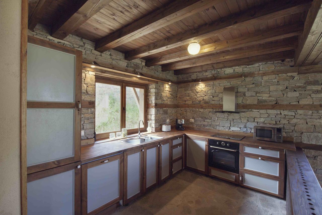 Leshten Guest Homes ภายนอก รูปภาพ